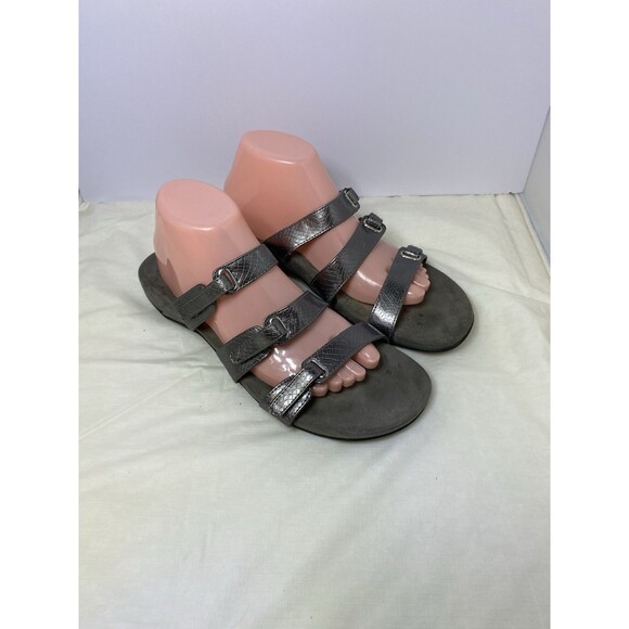 Vionic Womens Silver Sandals Size 10 Snake Print - Picture 1 of 8